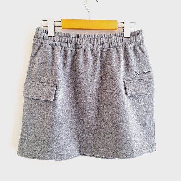 Calvin Klein Standard Logo Fleece Cargo Skirt (Grey) - Picture 3 of 9
